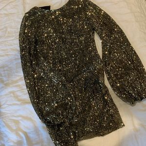 Gold sequin mini dress with voluminous sleeves